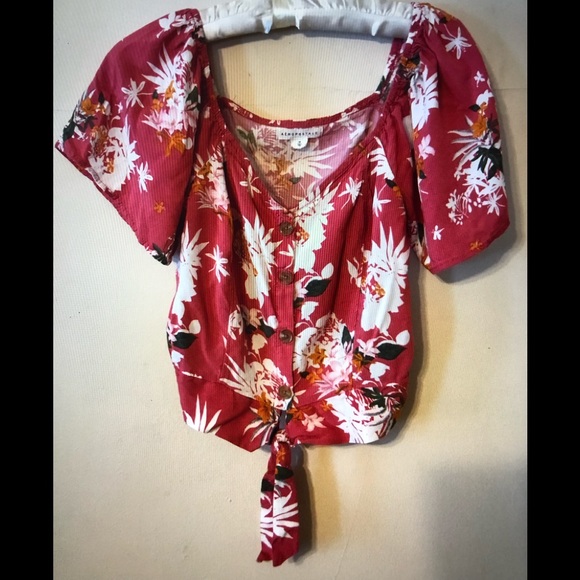 Aeropostale Tops - Aeropostale pink flowered bottom down v-neck women’s size M  shirt.